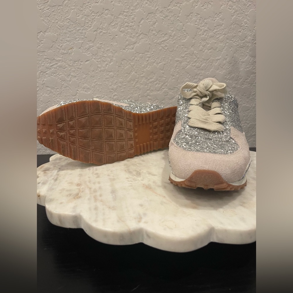 Steve Madden Silver Glitter Women’s Sneakers Size: 7.5 - Picture 5 of 6